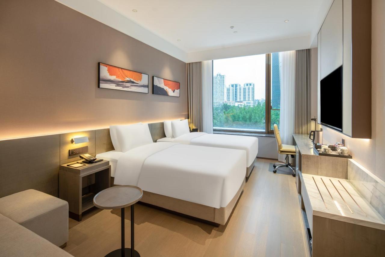 Hyatt Place Linyi People Square Exterior photo